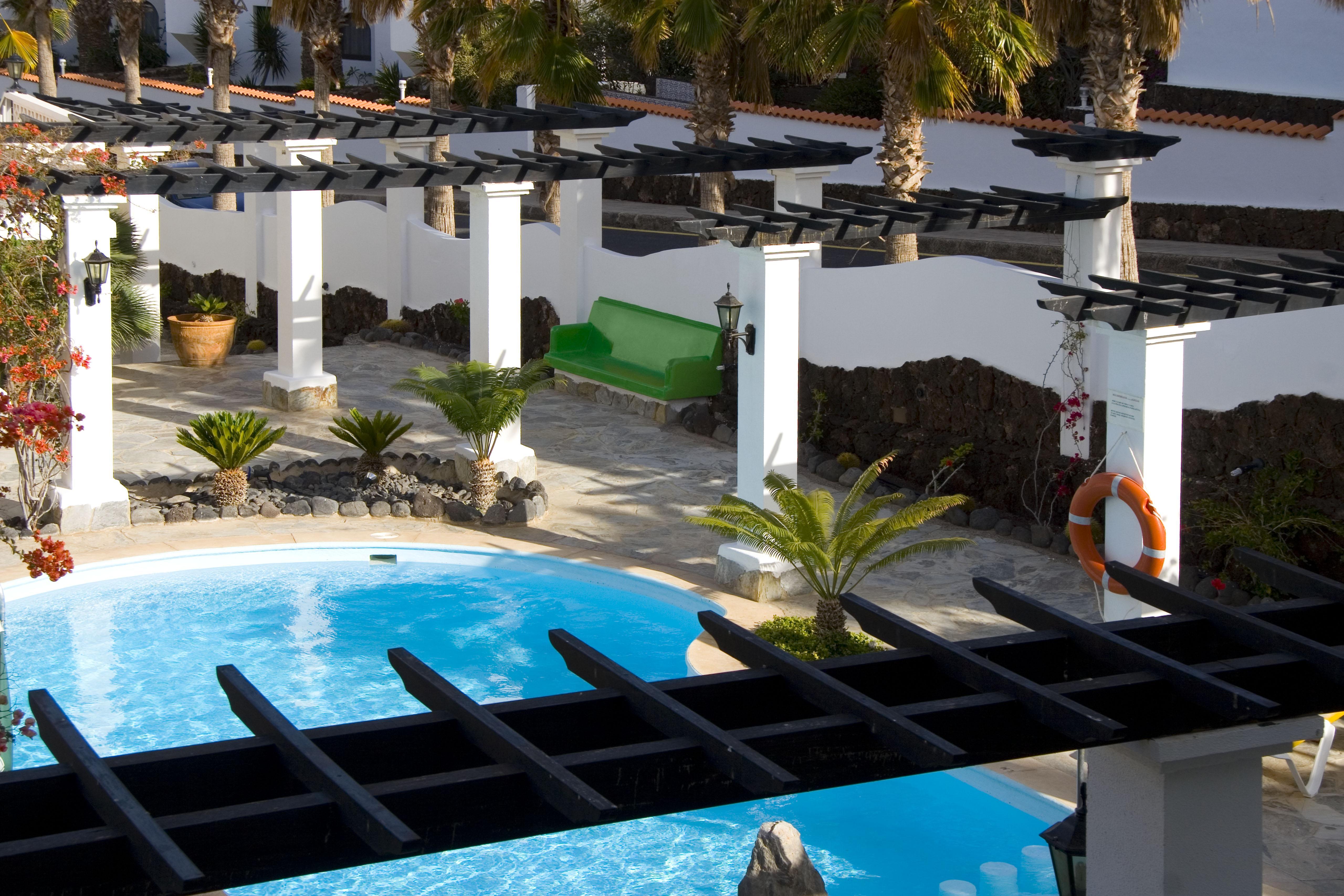 Aparthotel Esquinzo Y Monte Del Mar Playa De Esquinzo Экстерьер фото