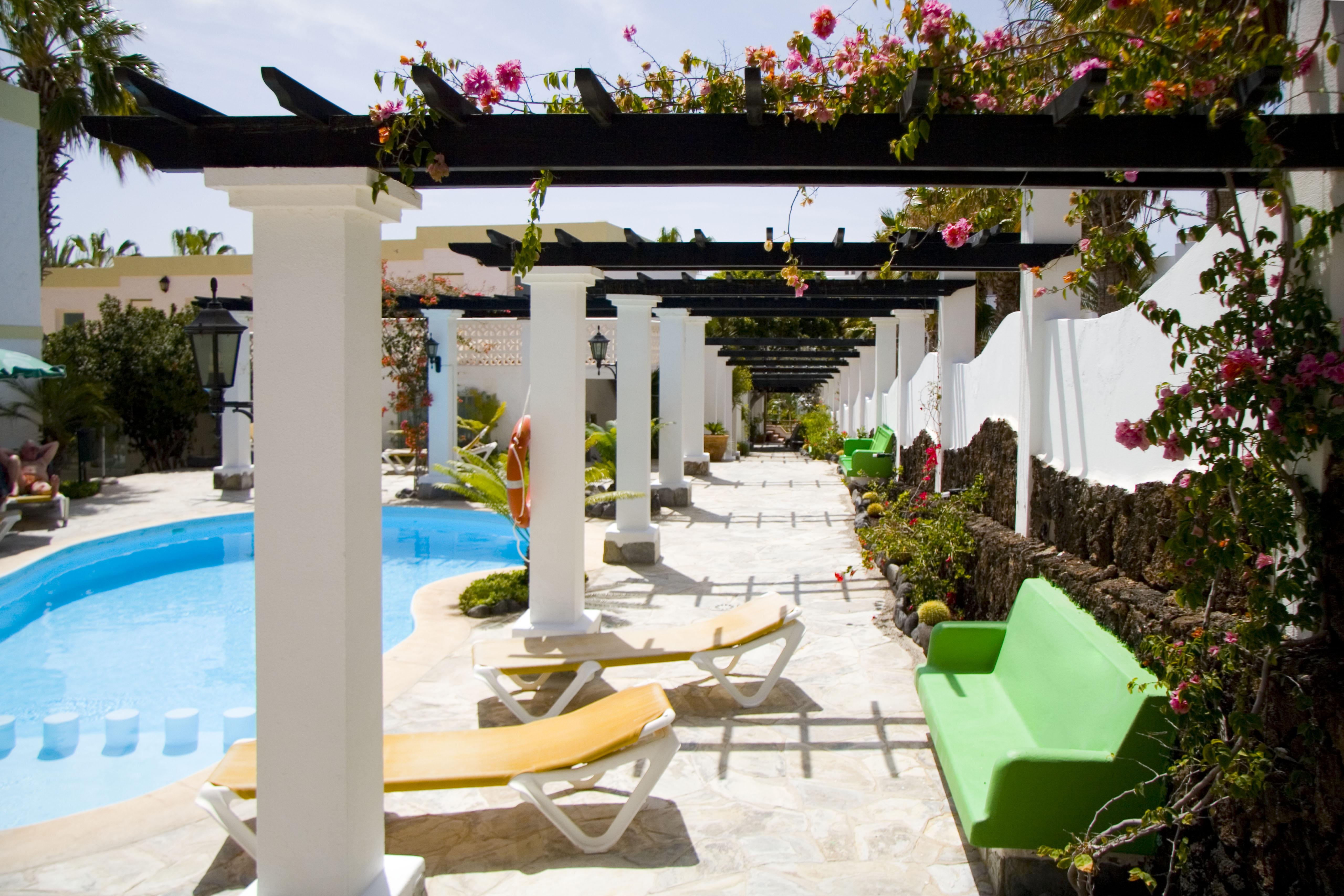 Aparthotel Esquinzo Y Monte Del Mar Playa De Esquinzo Экстерьер фото
