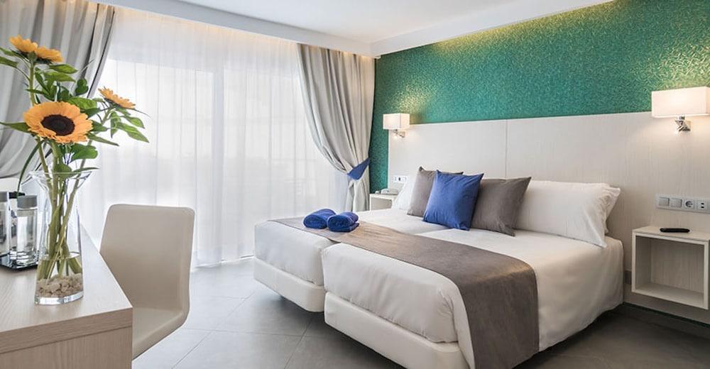 Aparthotel Esquinzo Y Monte Del Mar Playa De Esquinzo Экстерьер фото