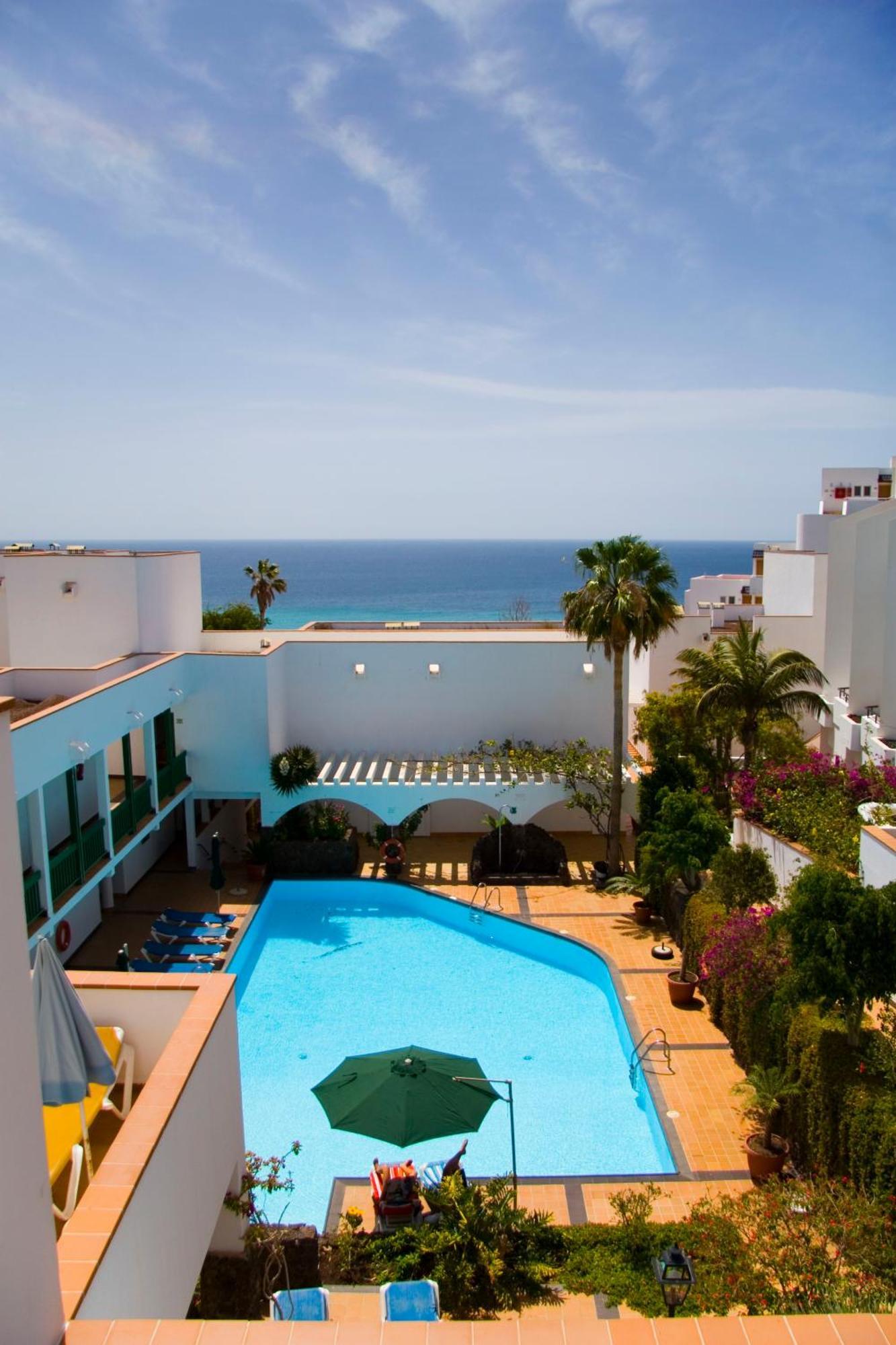 Aparthotel Esquinzo Y Monte Del Mar Playa De Esquinzo Экстерьер фото